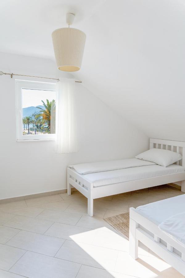 טיווט Seafront Apartments מראה חיצוני תמונה